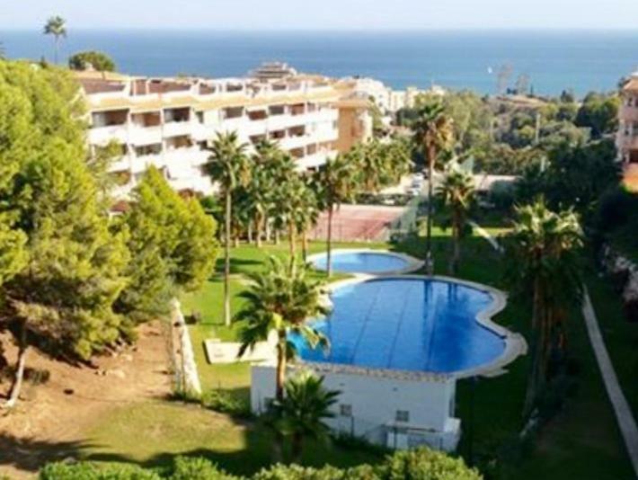 Penthouse With Private Roof Terrace And Jacuzzi Apartment Fuengirola Luaran gambar