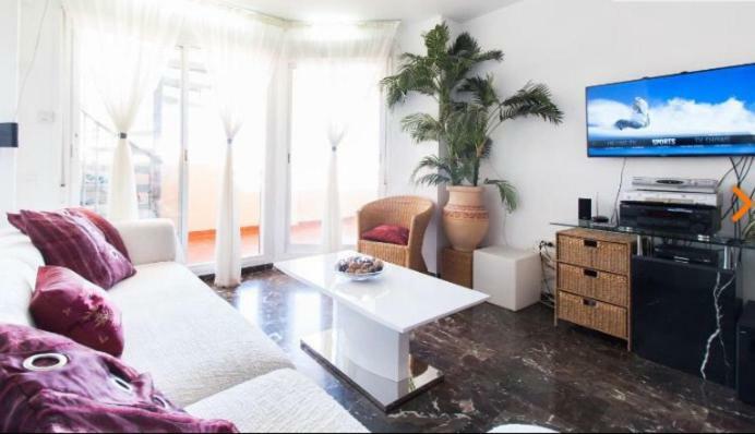 Penthouse With Private Roof Terrace And Jacuzzi Apartment Fuengirola Luaran gambar